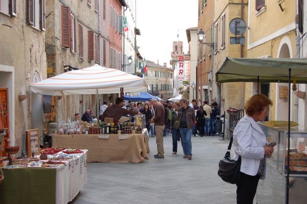 Eventi, sagre, fiere e manifestazioni in Toscana Aprile 2013 Alcune feste tradizionali di primavera da non perdere